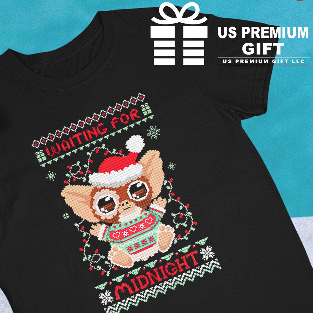 Ugly Gizmo waiting for midnight Christmas 2022 T-shirt