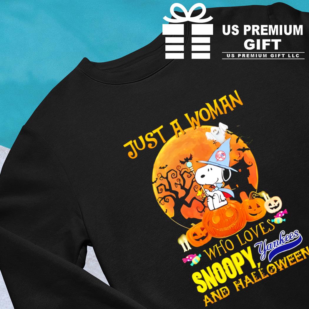 Just A Woman Who Love Snoopy New York Yankees And Halloween Shirt